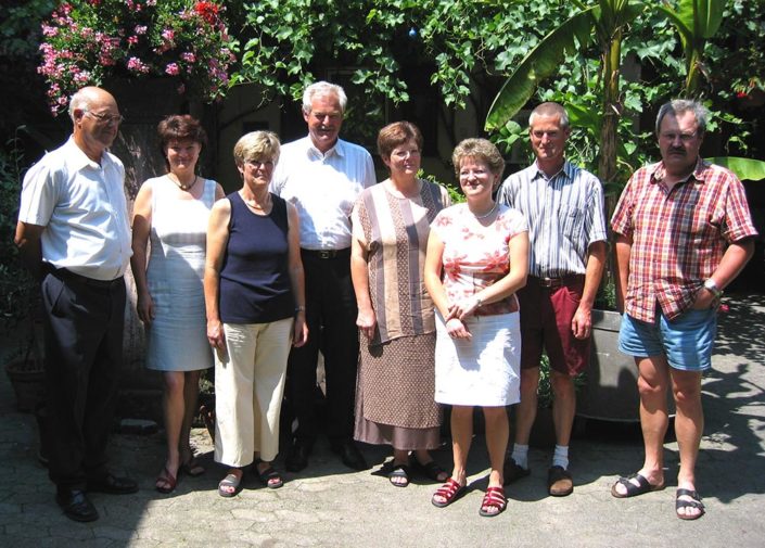 Arnold Hauser mit den Kindern Hermann, Ursula, Helmut, Renate, Susanne, Frank und Heike